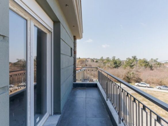 3-bedroom Flat In Chortiatis, Greece (145 M²)
