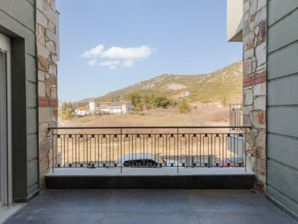 3-bedroom Maisonette In Chortiatis, Greece (150 M²)