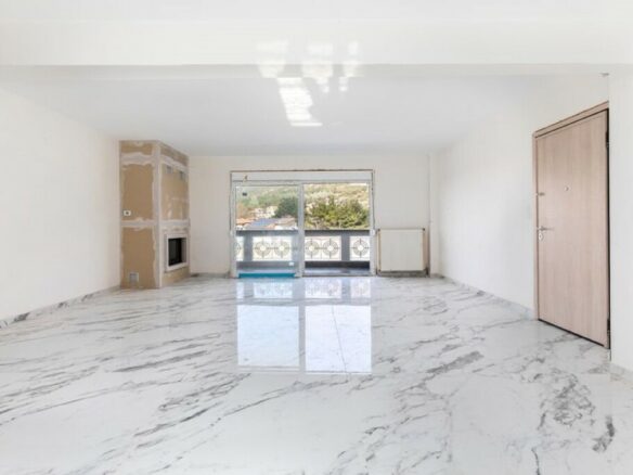 3-bedroom Flat In Chortiatis, Greece (145 M²)