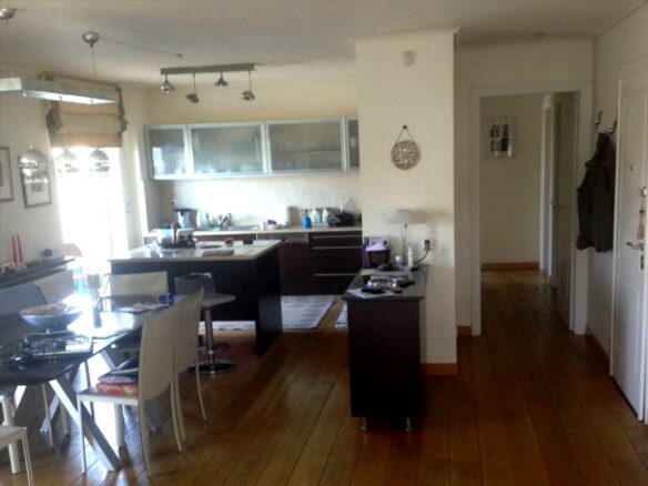 3-bedroom Duplex In Cholargos, Greece (173 M²)