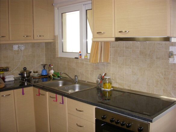 3-bedroom Flat In Palaio Faliro, Greece (94 M²)