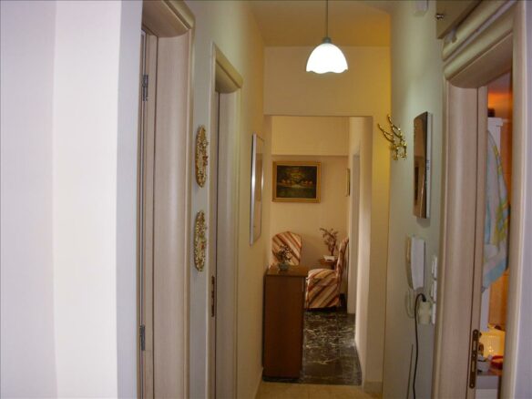 3-bedroom Flat In Palaio Faliro, Greece (94 M²)