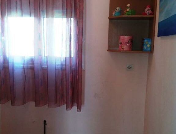 3-bedroom Business In Thisvi, Greece (114 M²)