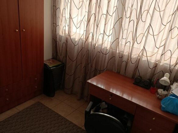 Building In Aigaleo, Greece (665 M²)