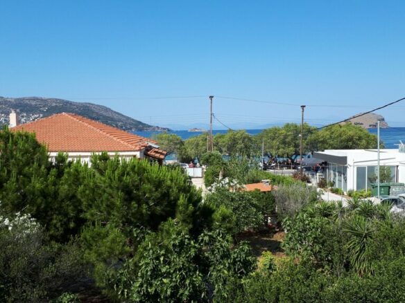4-bedroom Maisonette In Markopoulo, Greece (170 M²)