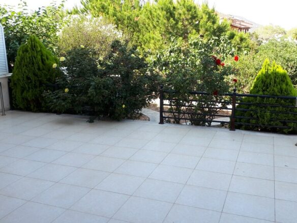 4-bedroom Maisonette In Markopoulo, Greece (170 M²)