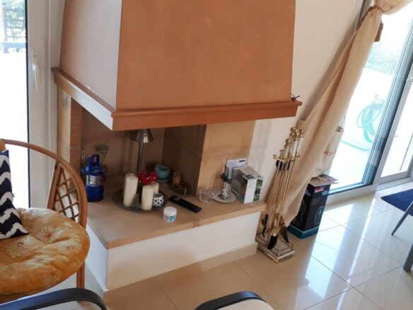 4-bedroom Maisonette In Markopoulo, Greece (170 M²)