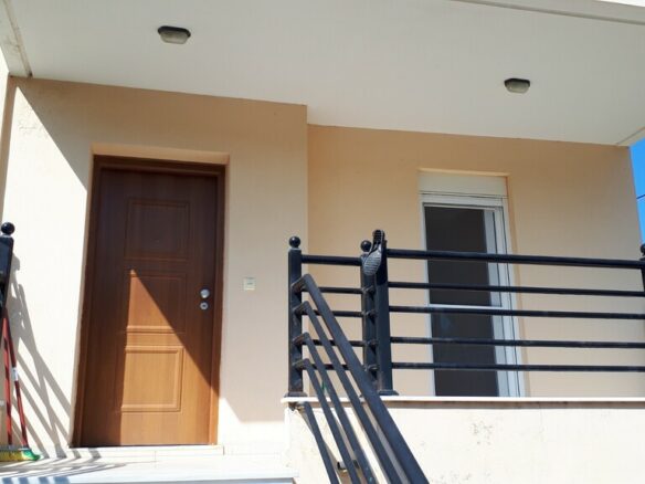 4-bedroom Maisonette In Markopoulo, Greece (170 M²)
