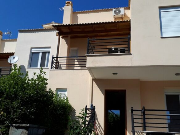 4-bedroom Maisonette In Markopoulo, Greece (170 M²)