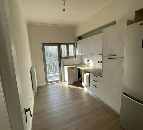 3-bedroom Flat In Peristeri, Greece (118 M²)