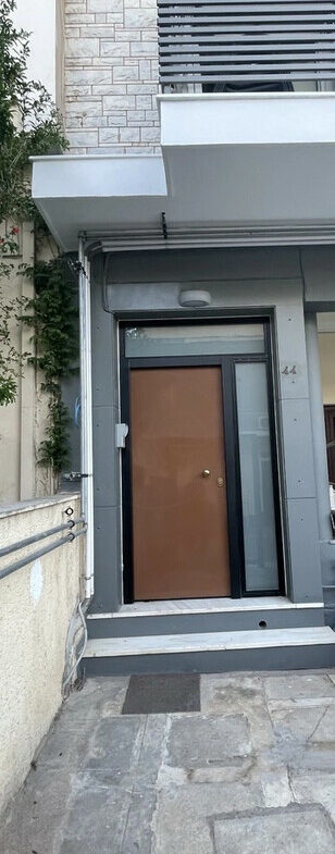 3-bedroom Flat In Peristeri, Greece (118 M²)
