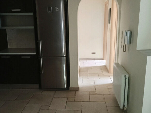 2-bedroom Flat In Koridallos, Greece (88 M²)