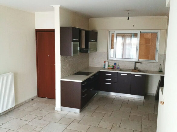 2-bedroom Flat In Koridallos, Greece (88 M²)