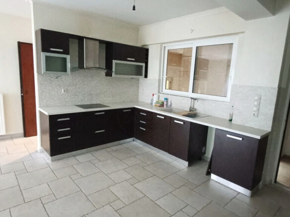 2-bedroom Flat In Koridallos, Greece (88 M²)