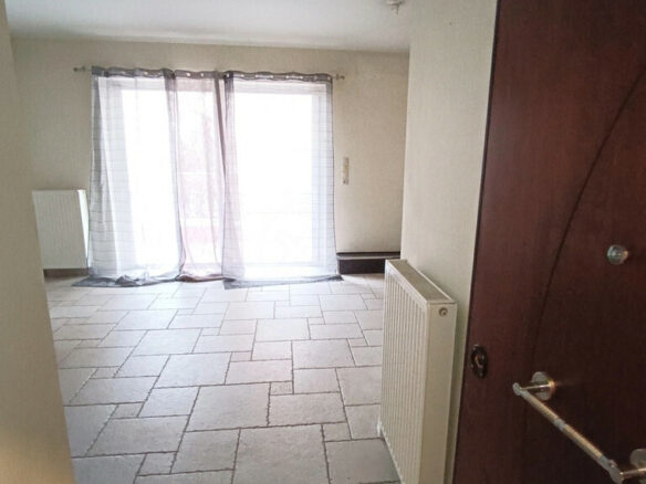 2-bedroom Flat In Koridallos, Greece (88 M²)