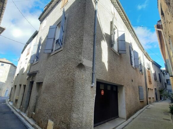 2-bedroom House In Saint Genies De Fontedit, France (90 M²)