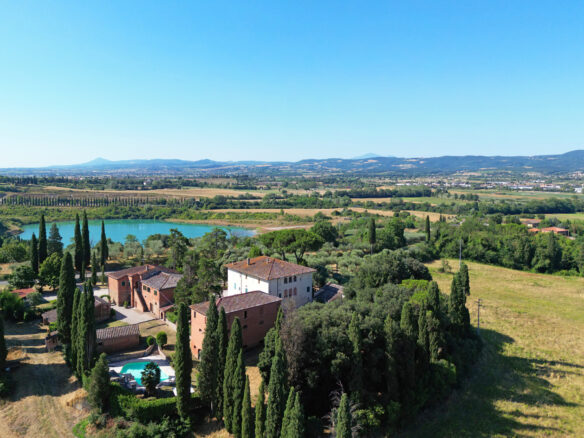 C948 Villa With Holiday Farm In Sinalunga, Tuscany