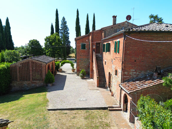 C948 Villa With Holiday Farm In Sinalunga, Tuscany