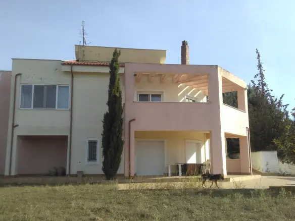 Detached House In Thessaloniki With 430 M² Land Area