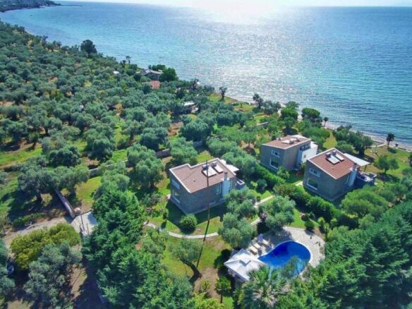 Complex In Thasos, Greece (410 M²)