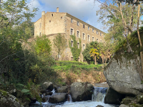 7-bedroom Mill In Brousses-et-villaret, France (448 M²)