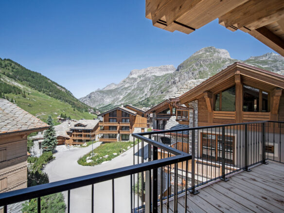 5-bedroom Apartment In Val-d’isere, France (215 M²)
