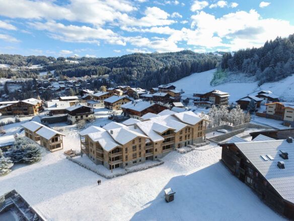 2-bedroom Apartment In Les Gets, France (71 M²)