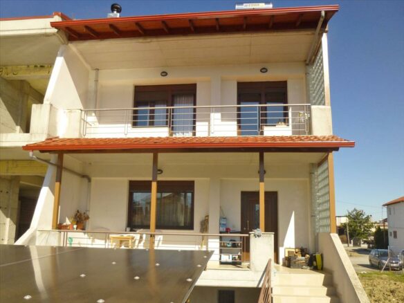 3-bedroom Maisonette In Paralia, Greece (210 M²)