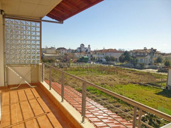 3-bedroom Maisonette In Paralia, Greece (210 M²)
