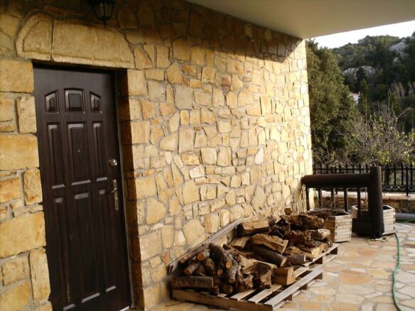 4-bedroom Detached House In Amarinthos, Greece (210 M²)