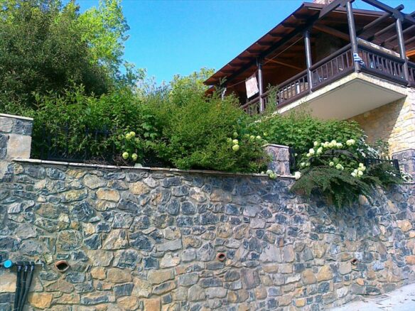 4-bedroom Detached House In Amarinthos, Greece (210 M²)