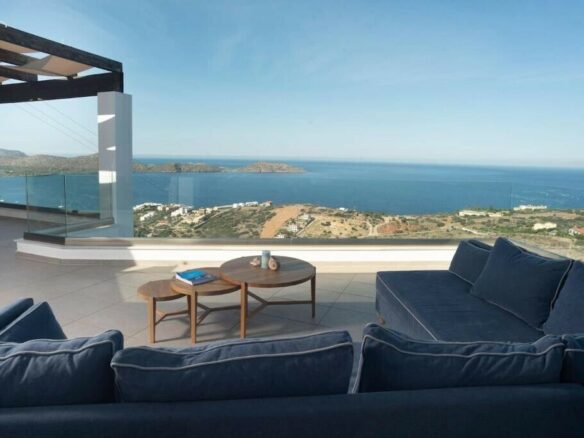 4-bedroom Villa In Elounda, Greece (250 M²)