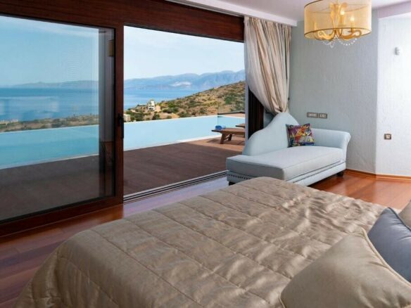 4-bedroom Villa In Elounda, Greece (250 M²)