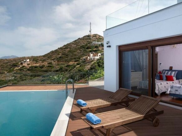 4-bedroom Villa In Elounda, Greece (250 M²)