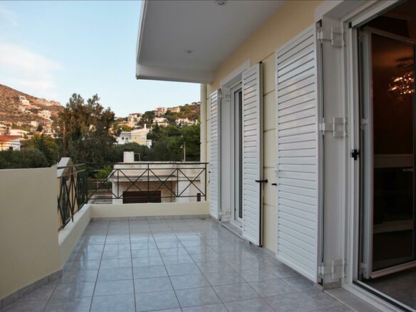 2-bedroom Flat In Saronida, Greece (70 M²)