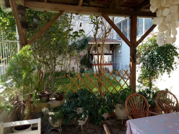 Business In Larisa, Greece (173 M²)