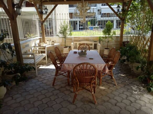 Business In Larisa, Greece (173 M²)