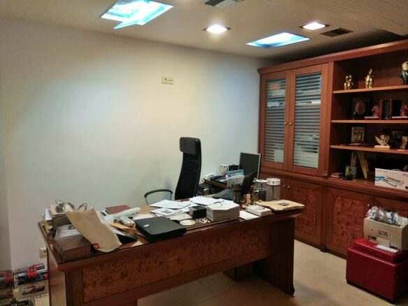 Building In Kalamaria, Greece (455 M²)