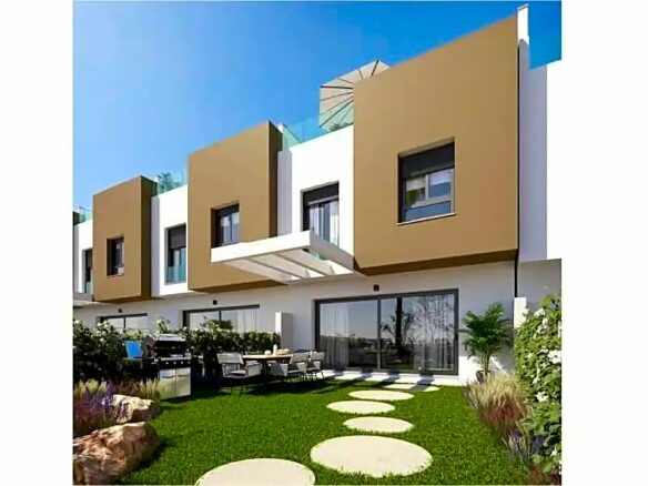 3-bedroom Villa In Torre Del Mar, Spain (119 M²)
