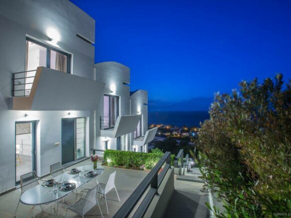 3-bedroom Maisonette In Xilokastro, Greece (124 M²)