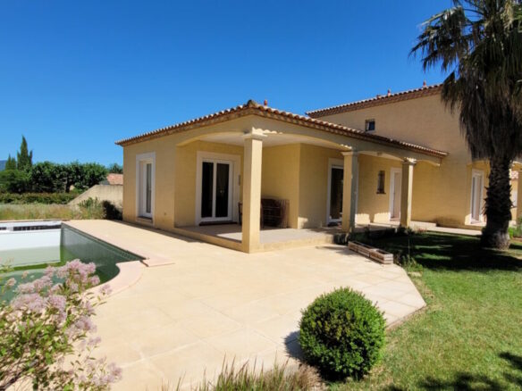 4-bedroom Detached House In Saint Genies De Fontedit, France (130 M²)
