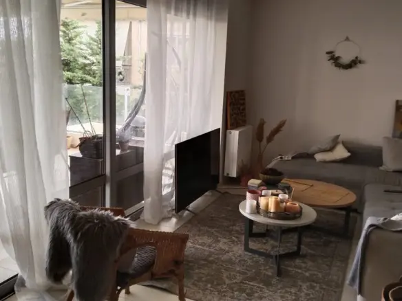 Flat With 2 Bedrooms And Terrace In Athens