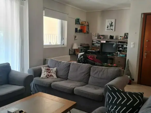 Flat With 2 Bedrooms In Central Athens
