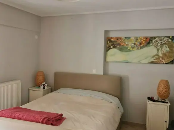 Flat With 2 Bedrooms In Central Athens