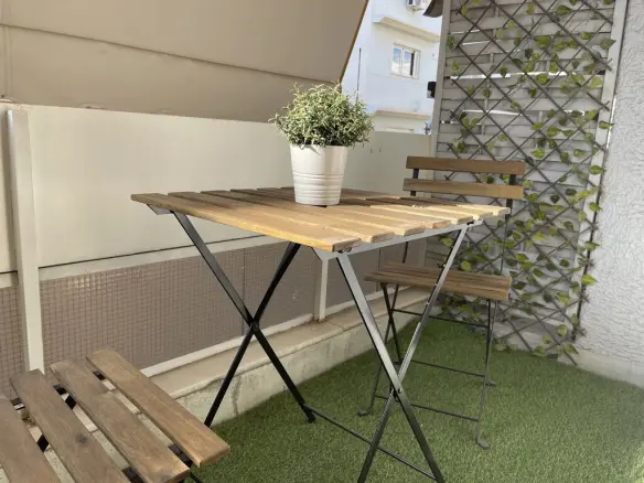 50 M² Apartment With Terrace In Athens