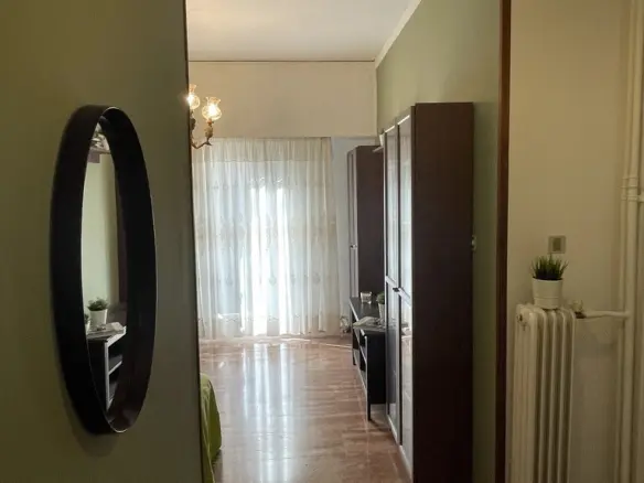 50 M² Apartment With Terrace In Athens