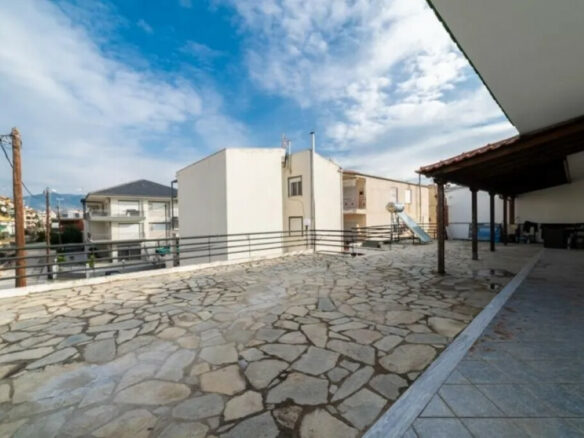 Building With 266 M² In Kavala Suburbs Available Now