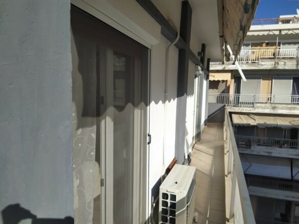 Flat With 3 Bedrooms And 2 Bathrooms In Thessaloniki
