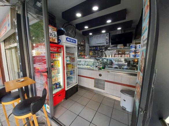 Commercial Property Of 27 M² Available In Thessaloniki