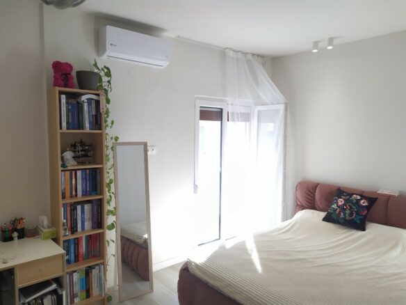 Flat With 3 Bedrooms And 2 Bathrooms In Thessaloniki
